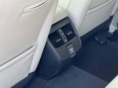 Certified 2019 Honda Clarity Touring image 21