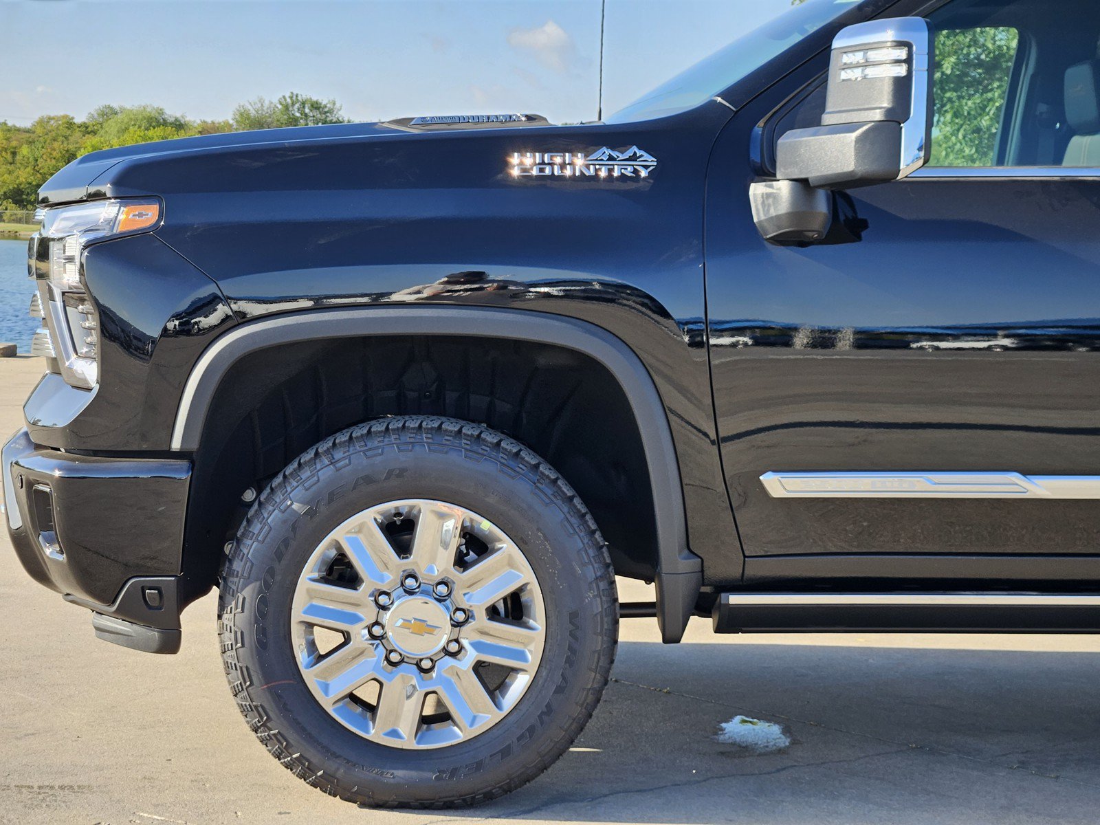 New 2026 Chevrolet Silverado 2500 High Country w/ High Country Premium Package AWD/4WD image 6