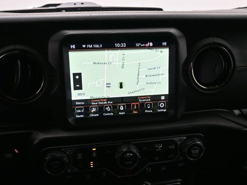 Used 2021 Jeep Wrangler Unlimited Sahara image 20