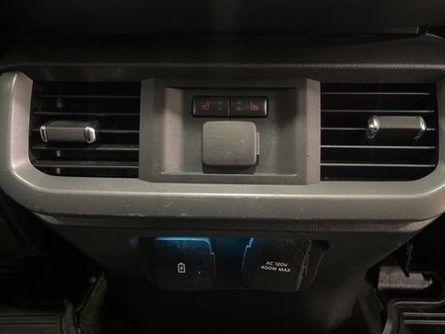 Used 2022 Ford F150 Lariat w/ Equipment Group 502A High image 27