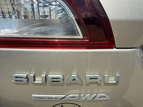 Used 2019 Subaru Outback 2.5i Limited w/ Popular Package #2 AWD/4WD image 5