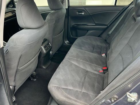 Used 2016 Honda Accord EX image 11