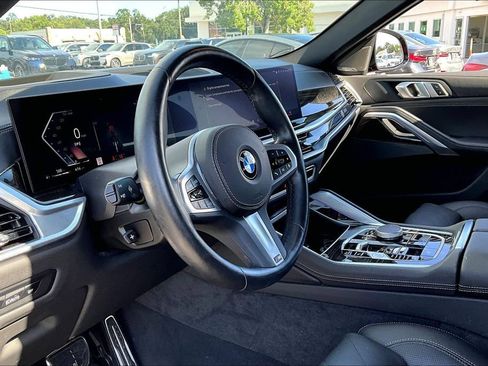 Used 2025 BMW X6 xDrive40i AWD/4WD image 14