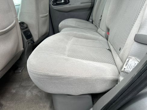 Used 2007 Chevrolet TrailBlazer LS w/ LS Preferred Equipment Group image 12