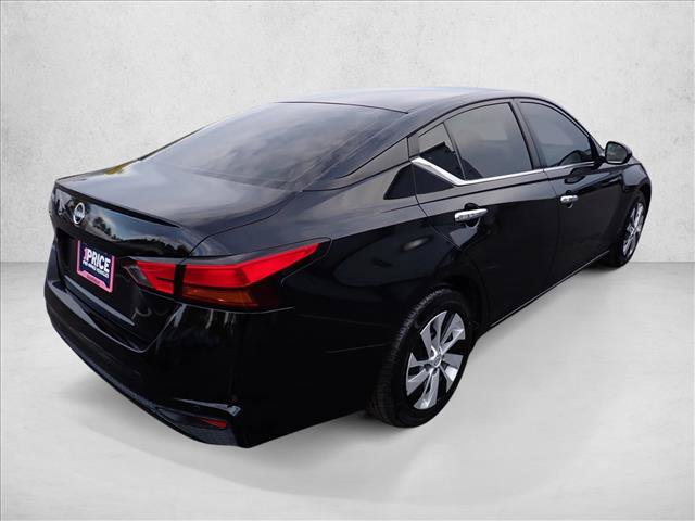 Used 2024 Nissan Altima 2.5 S FWD image 4