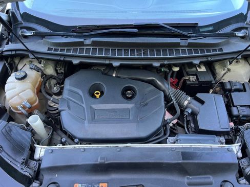 Used 2015 Ford Edge SE image 22