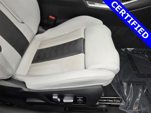 Certified 2022 BMW M4 xDrive Competition image 20