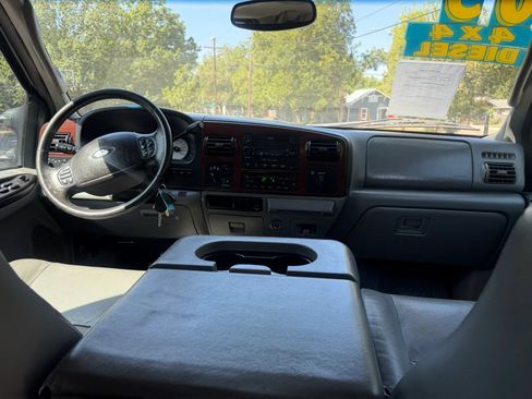 Used 2005 Ford F350 Lariat AWD/4WD image 12