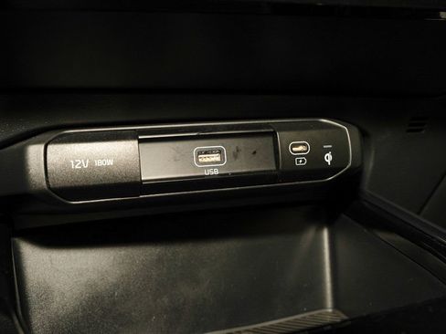 Used 2024 Kia Niro EX FWD image 14
