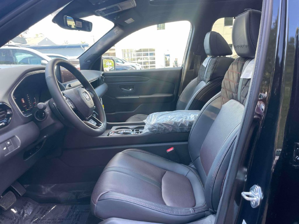 New 2026 Honda Pilot Black Edition image 14