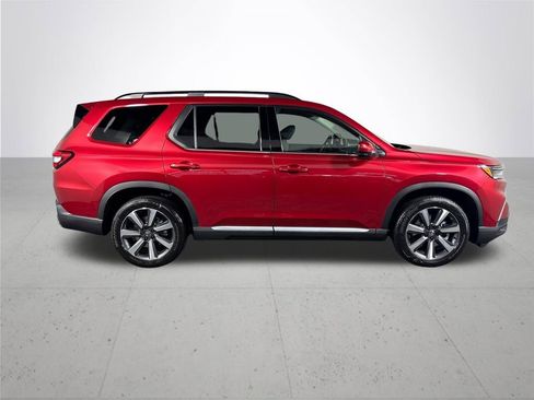 New 2025 Honda Pilot Touring image 5