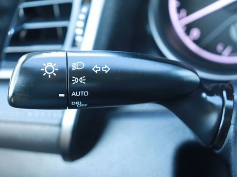 Used 2023 Toyota Camry SE image 22