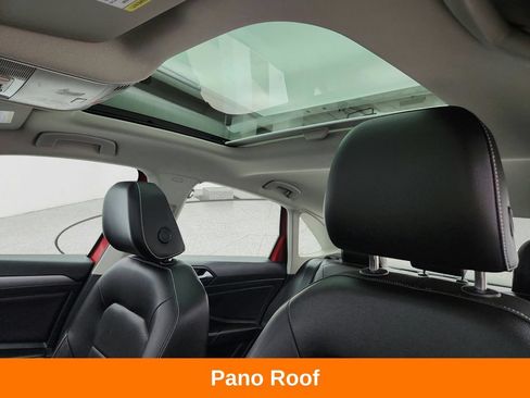 Used 2023 Volkswagen Jetta SE w/ Panoramic Sunroof Package FWD image 12