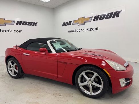 Used 2008 Saturn Sky w/ Premium Trim Package image 3