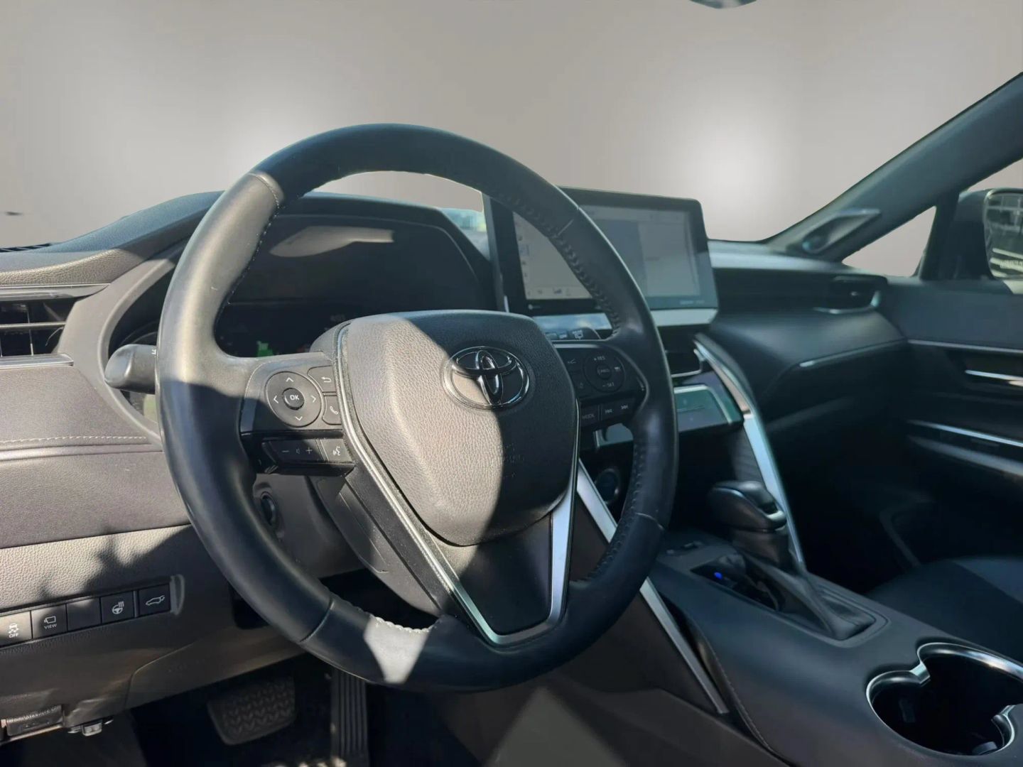 Used 2021 Toyota Venza Limited w/ Advanced Technology Package AWD/4WD image 11