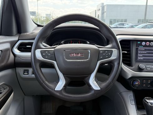 Used 2017 GMC Acadia SLT FWD image 6
