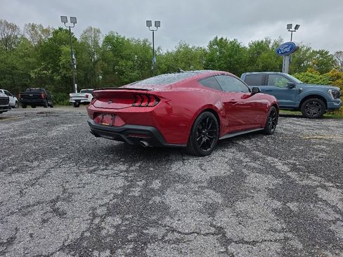 Used 2024 Ford Mustang Coupe RWD image 6