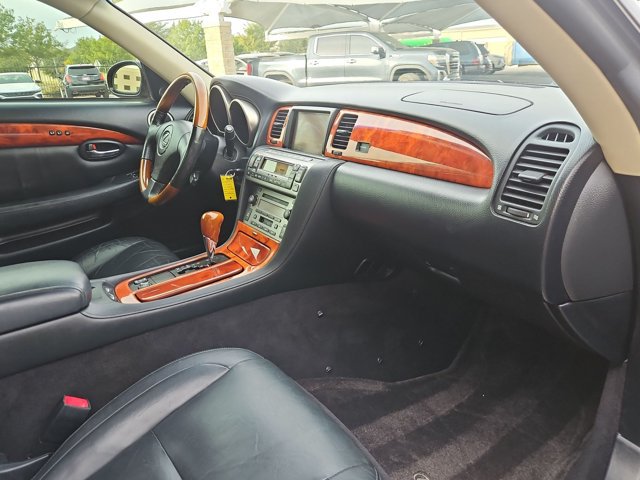 Used 2004 Lexus SC 430 Convertible RWD image 16