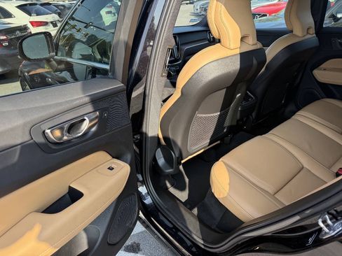 Used 2021 Volvo XC60 T5 Inscription w/ Advanced Package AWD/4WD image 17