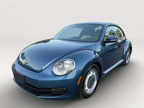 Used 2016 Volkswagen Beetle 1.8T Classic FWD image 1