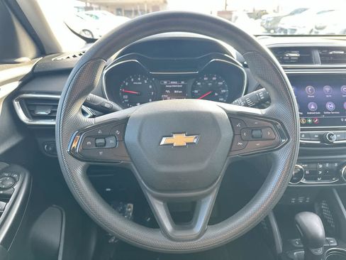 Used 2021 Chevrolet TrailBlazer LT w/ Convenience Package image 27