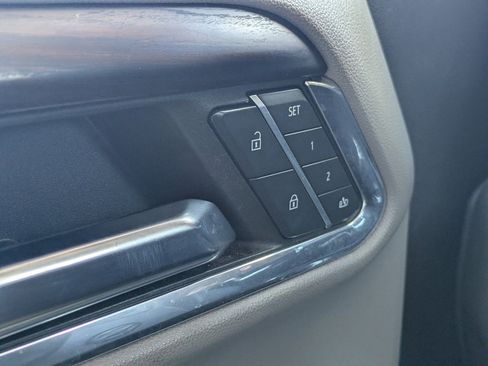 Used 2023 GMC Sierra 1500 SLT w/ SLT Premium Package AWD/4WD image 26