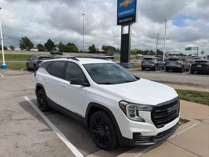 Used 2023 GMC Terrain SLE w/ Driver Convenience Package