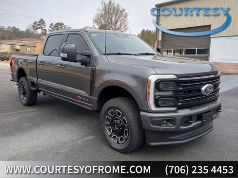 Used 2025 Ford F250 Platinum AWD/4WD image 1