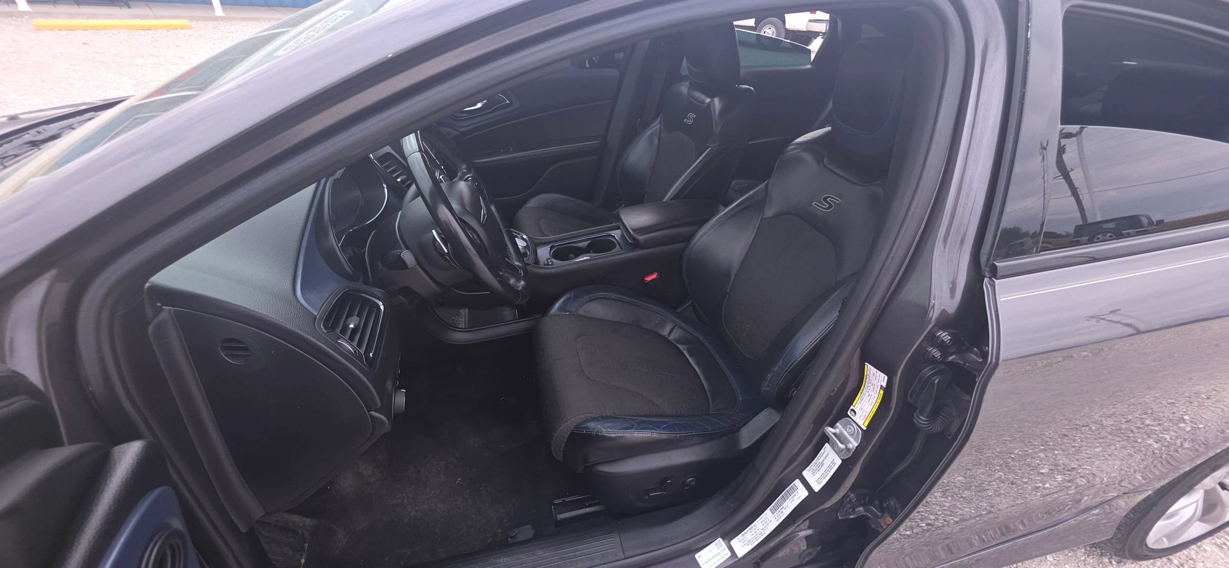 Used 2015 Chrysler 200 S w/ Navigation & Sound Group I FWD image 10