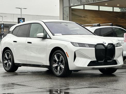 Used 2026 BMW iX xDrive45 AWD/4WD image 7
