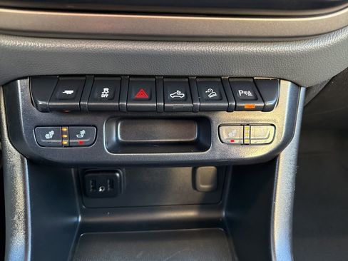 Used 2019 Chevrolet Colorado Z71 image 31