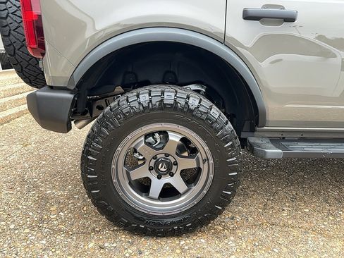 New 2025 Ford Bronco Base w/ Sasquatch Package image 10