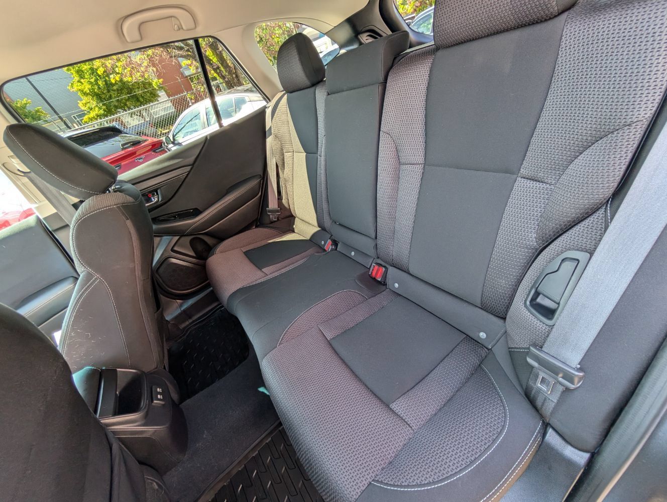 Used 2020 Subaru Outback Premium w/ Popular Package #1 AWD/4WD image 18