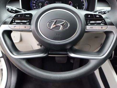 Used 2024 Hyundai Tucson SEL FWD image 12