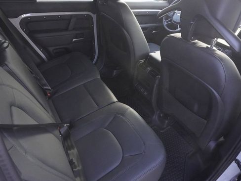 New 2026 Land Rover Defender 110 X-Dynamic SE image 26