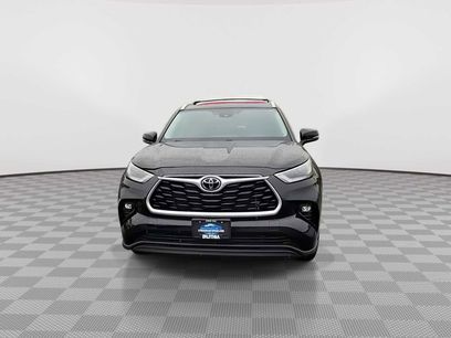 Used 2022 Toyota Highlander XLE
