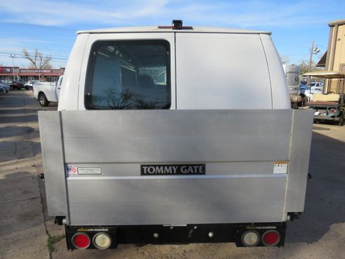 Used 2001 Ford E-150 and Econoline 150 E150 image 5