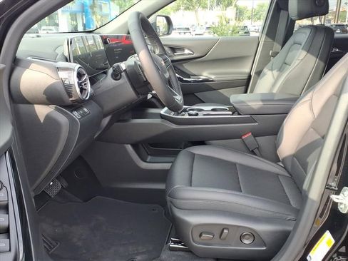 New 2026 Chevrolet Equinox LT w/ Convenience Package II FWD image 16