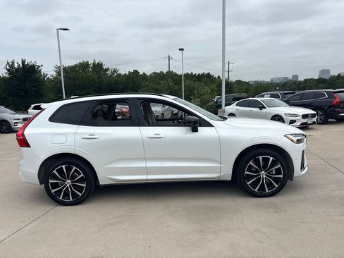 Certified 2025 Volvo XC60 B5 Plus w/ Protection Package Premier AWD/4WD image 4