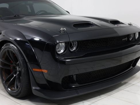 Used 2021 Dodge Challenger SRT Hellcat Redeye image 37