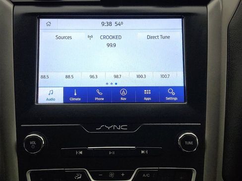 Used 2020 Ford Fusion SE AWD/4WD image 25