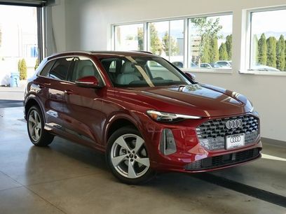 New 2025 Audi Q5 Premium Plus