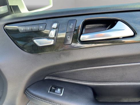 Used 2018 Mercedes-Benz GLS 450 4MATIC image 17