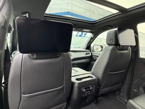 Used 2024 Chevrolet Tahoe LT w/ Luxury Package image 7