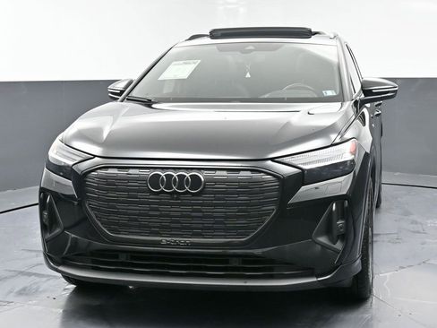 Used 2024 Audi Q4 e-tron Prestige w/ Black Optic Package image 5