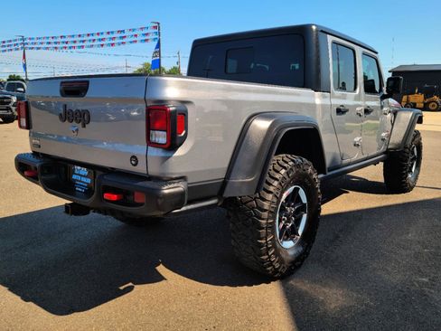 Used 2021 Jeep Gladiator Rubicon AWD/4WD image 4