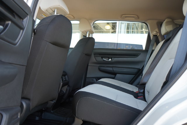Used 2024 Honda CR-V LX image 28