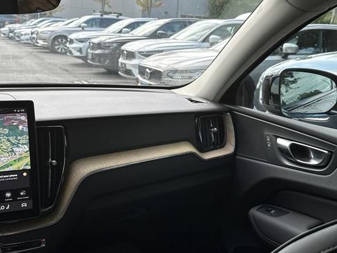 Used 2026 Volvo XC60 B5 Core w/ Protection Package Premier AWD/4WD image 23