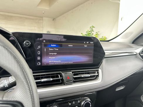 Used 2025 Chevrolet TrailBlazer LT image 22