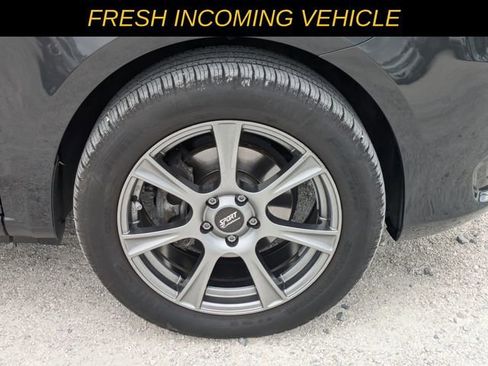 Used 2023 Mercedes-Benz Metris Passenger image 9